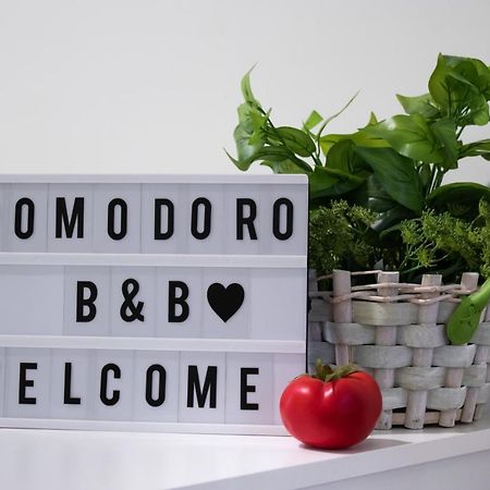 Pomodoro Ac Bed & Breakfast Napoli Bagian luar foto