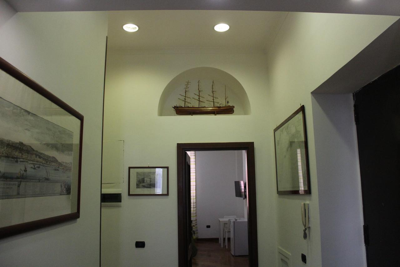 Pomodoro Ac Bed & Breakfast Napoli Bagian luar foto