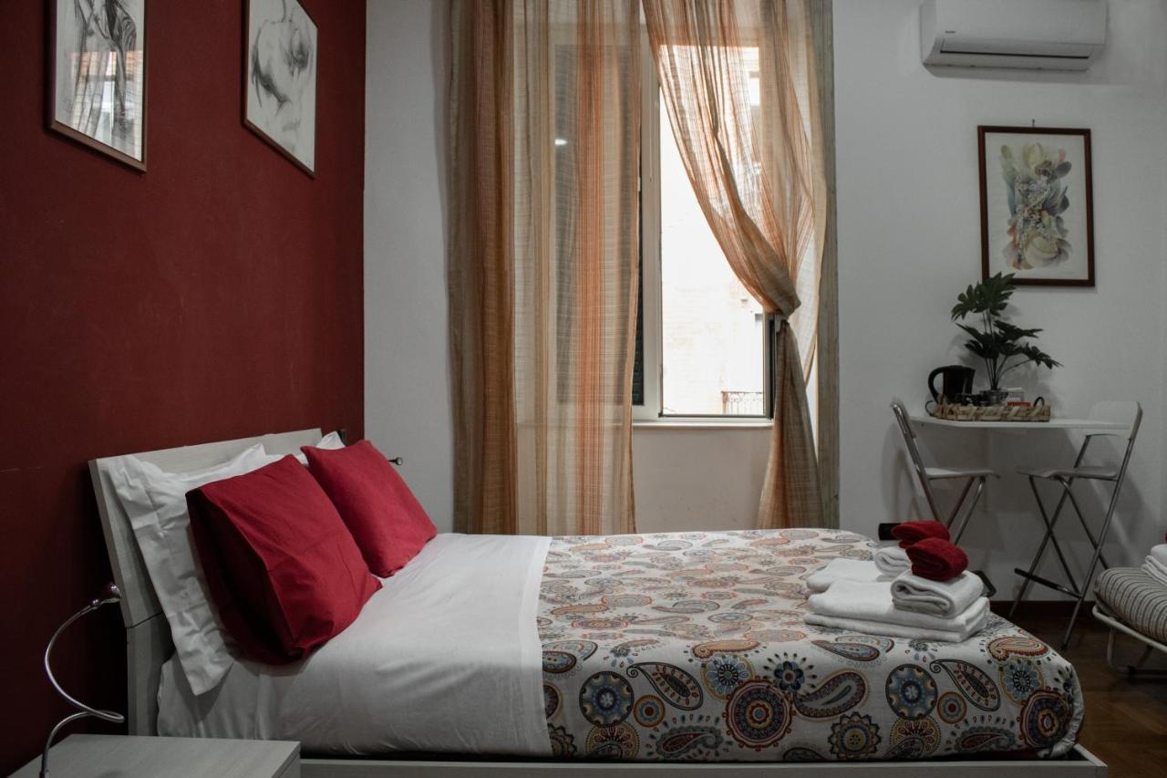 Pomodoro Ac Bed & Breakfast Napoli Bagian luar foto