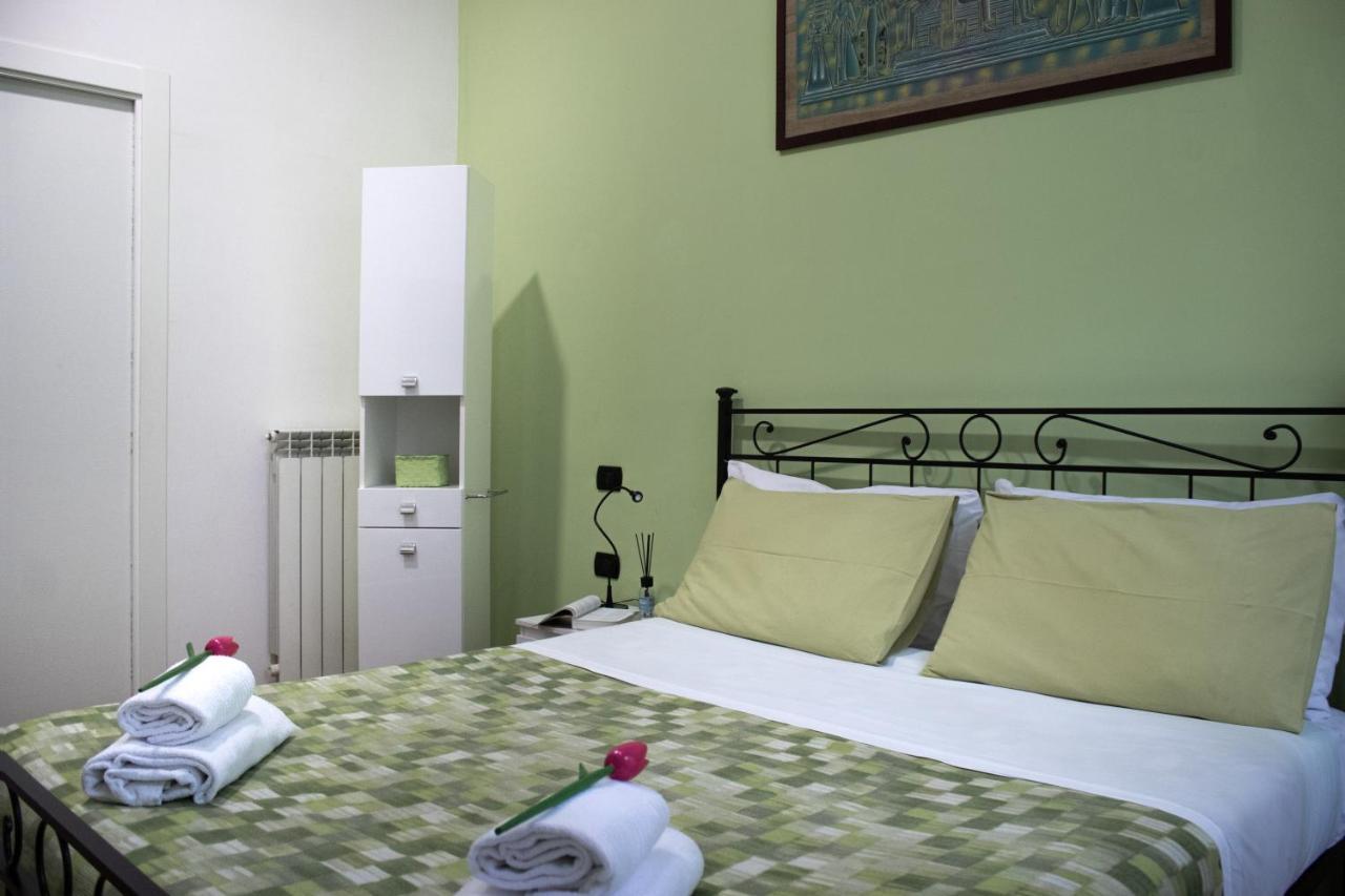 Pomodoro Ac Bed & Breakfast Napoli Bagian luar foto